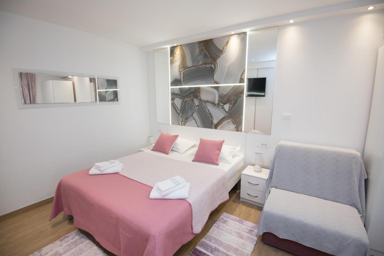 Luxury Studio Apartment Honeymoon Split Exterior foto